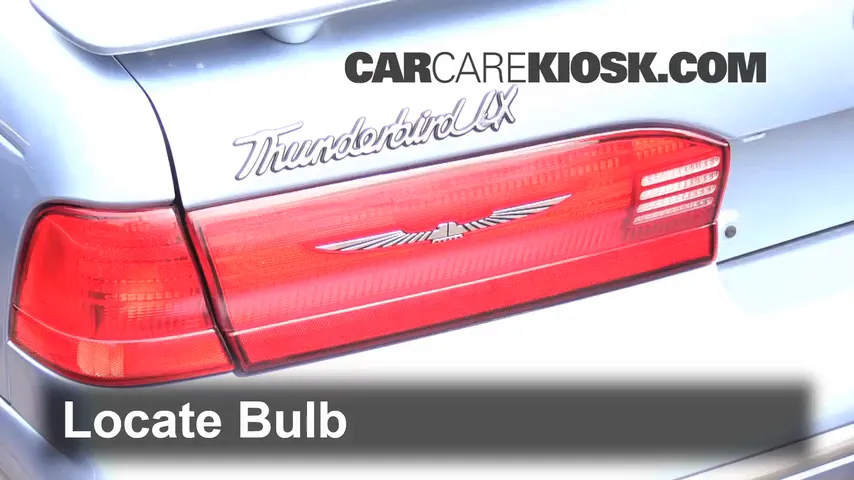 1997 Ford Thunderbird LX 4.6L V8 Luces Luz de reversa (reemplazar foco)
